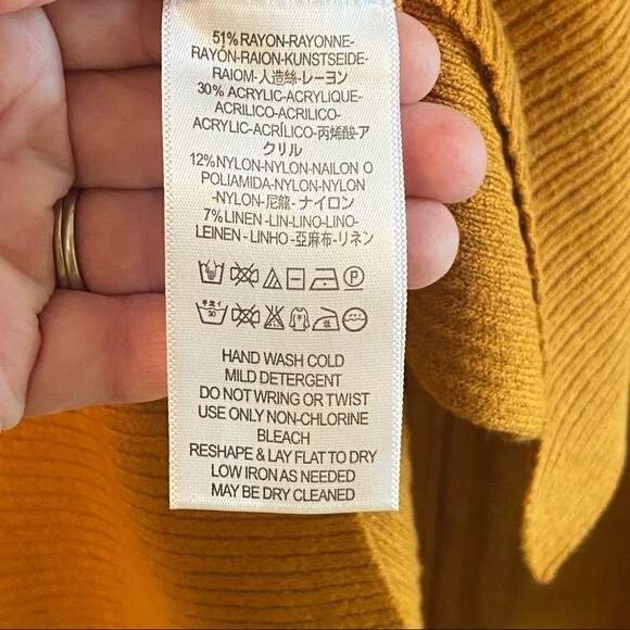 Free People Criss Cross Sweater - size medium - oversized - Rust color - Picture 7 of 10